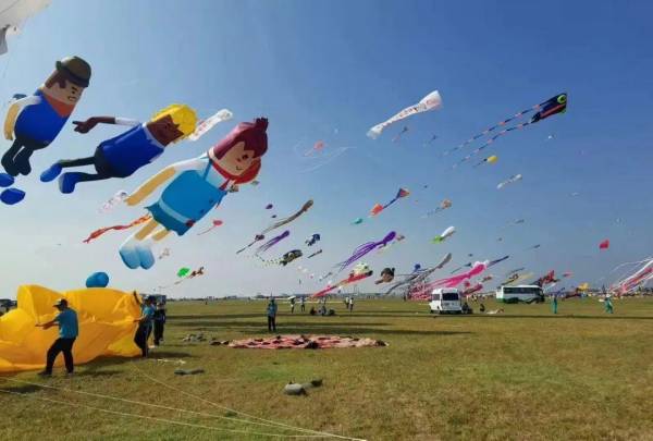 3月17日—19日大型黔北花海首届风筝节来了！