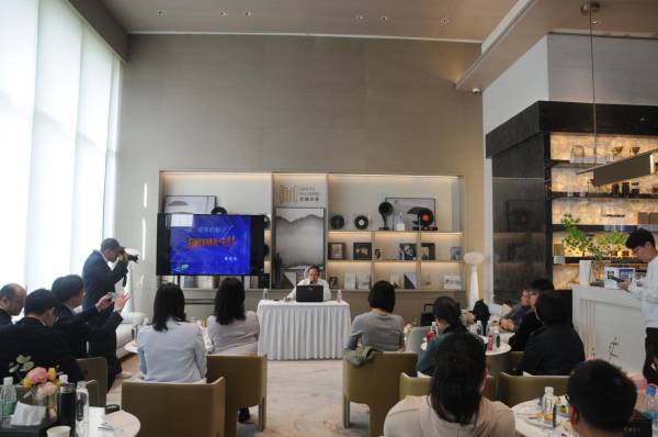 中建东孚苏州公司与苏州高新区作协、总工会  联合开展“世界读书日”活动